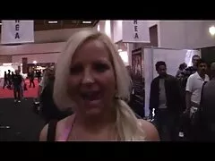スーツのロシアの女の子は彼女の一部です エッチ 動画 女子 向け