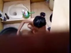 友人がカメラで撮影したように、女の子は、彼のコックと彼女の猫にそれをもたらした 女子 高生 盗撮 av