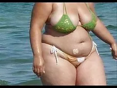 大きな変異体と3Dポルノ映画 av 女子 高校生
