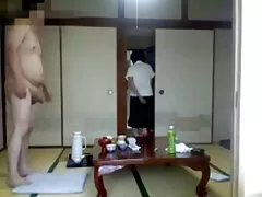大きな伸びの商品 素人 女性 動画