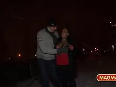 美しいブロンドは彼女の猫に親戚を置く sod えろ 動画